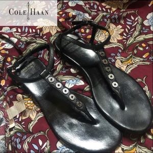 COLE HAAN | T-Strap Sandals